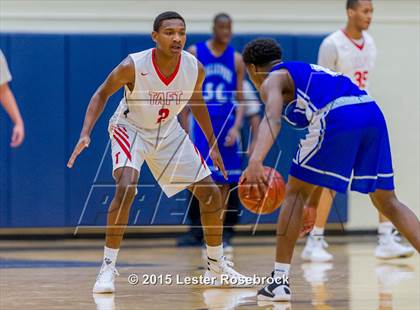 Thumbnail 2 in MacArthur vs Taft photogallery.