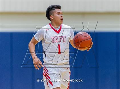 Thumbnail 2 in MacArthur vs Taft photogallery.
