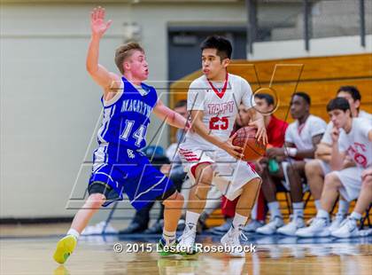 Thumbnail 3 in MacArthur vs Taft photogallery.