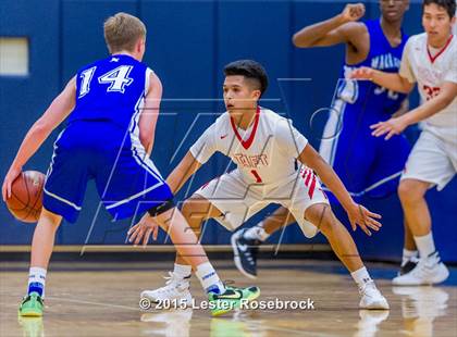 Thumbnail 3 in MacArthur vs Taft photogallery.