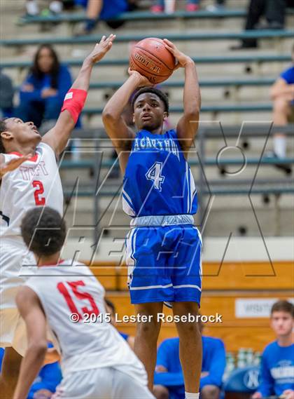 Thumbnail 1 in MacArthur vs Taft photogallery.