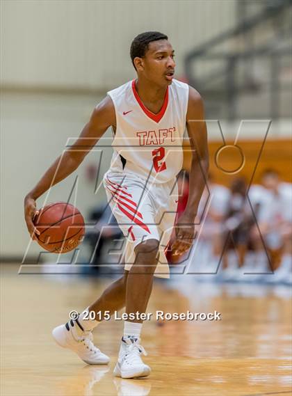 Thumbnail 3 in MacArthur vs Taft photogallery.