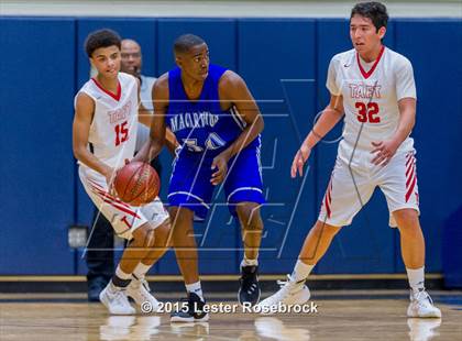 Thumbnail 2 in MacArthur vs Taft photogallery.
