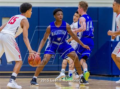 Thumbnail 1 in MacArthur vs Taft photogallery.