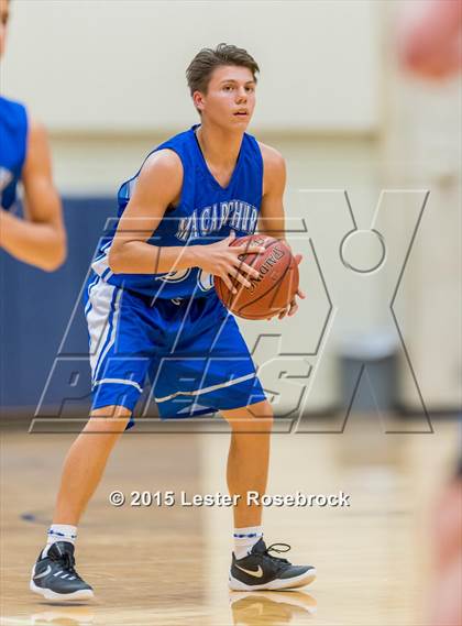 Thumbnail 2 in MacArthur vs Taft photogallery.