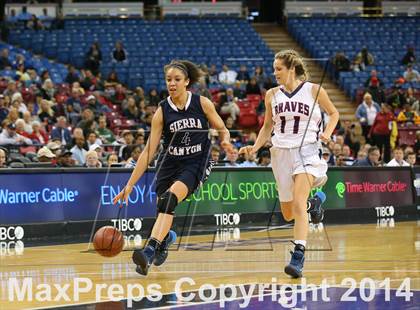 Thumbnail 3 in Justin-Siena vs. Sierra Canyon (CIF State D4 Final) photogallery.
