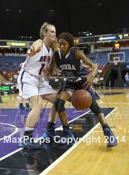Thumbnail 1 in Justin-Siena vs. Sierra Canyon (CIF State D4 Final) photogallery.