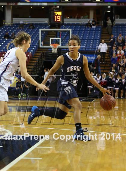 Thumbnail 1 in Justin-Siena vs. Sierra Canyon (CIF State D4 Final) photogallery.
