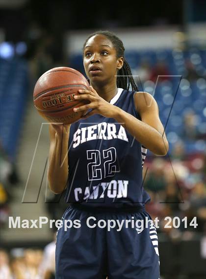 Thumbnail 1 in Justin-Siena vs. Sierra Canyon (CIF State D4 Final) photogallery.
