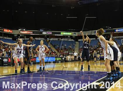 Thumbnail 1 in Justin-Siena vs. Sierra Canyon (CIF State D4 Final) photogallery.
