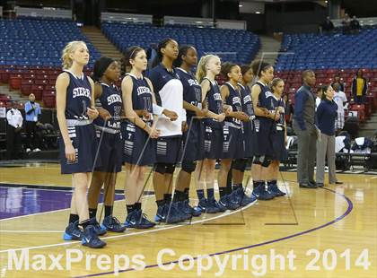 Thumbnail 3 in Justin-Siena vs. Sierra Canyon (CIF State D4 Final) photogallery.