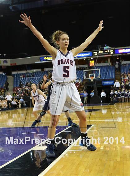 Thumbnail 2 in Justin-Siena vs. Sierra Canyon (CIF State D4 Final) photogallery.
