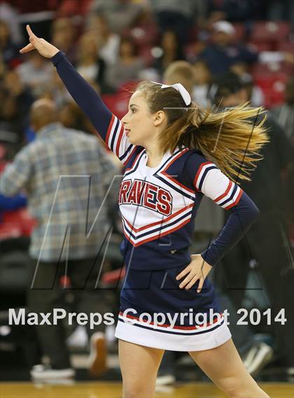 Thumbnail 3 in Justin-Siena vs. Sierra Canyon (CIF State D4 Final) photogallery.