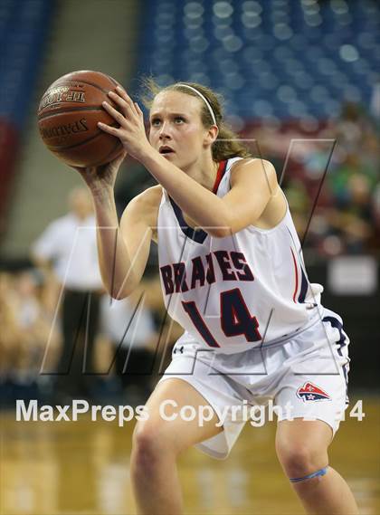 Thumbnail 2 in Justin-Siena vs. Sierra Canyon (CIF State D4 Final) photogallery.