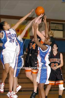 Thumbnail 1 in Vacaville vs. Highlands (Sac. Challenge I) photogallery.
