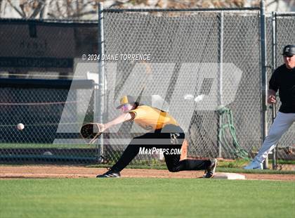 Thumbnail 3 in Esperanza @ Foothill photogallery.