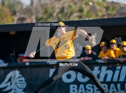 Thumbnail 2 in Esperanza @ Foothill photogallery.