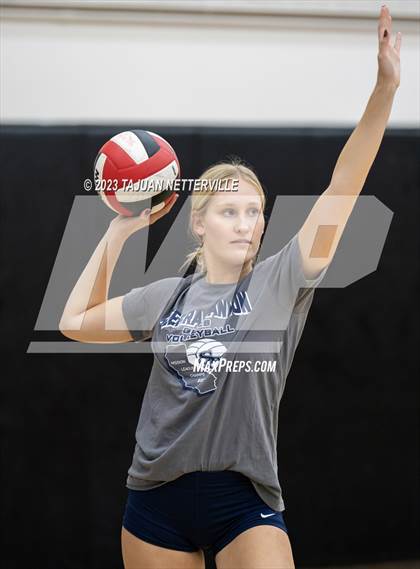 Thumbnail 3 in Sierra Canyon @ Harvard-Westlake photogallery.