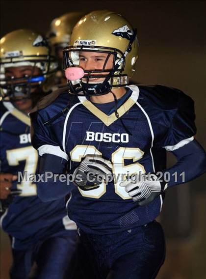 Thumbnail 3 in San Clemente vs. St. John Bosco (CIF SS Playoffs) photogallery.