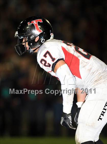 Thumbnail 1 in San Clemente vs. St. John Bosco (CIF SS Playoffs) photogallery.