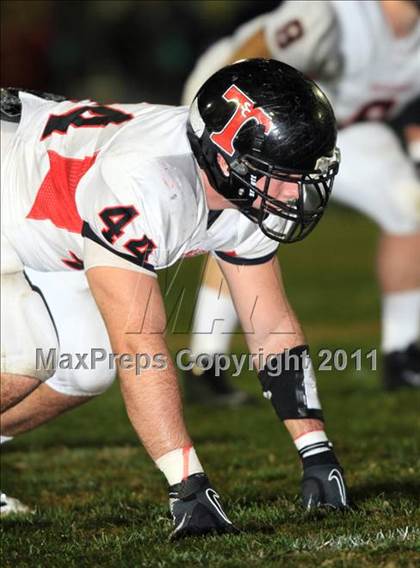 Thumbnail 3 in San Clemente vs. St. John Bosco (CIF SS Playoffs) photogallery.