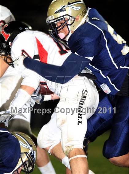 Thumbnail 3 in San Clemente vs. St. John Bosco (CIF SS Playoffs) photogallery.
