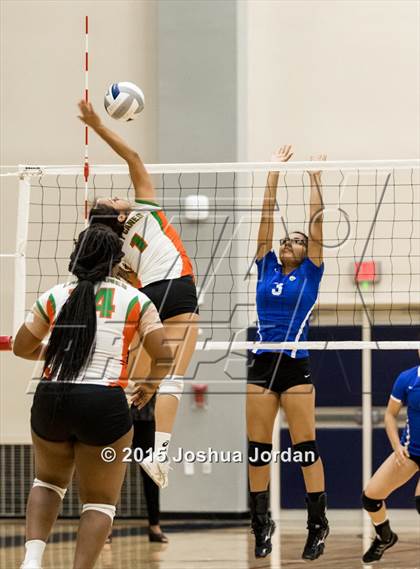 Thumbnail 3 in Lanier @ Houston photogallery.