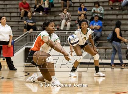 Thumbnail 1 in Lanier @ Houston photogallery.