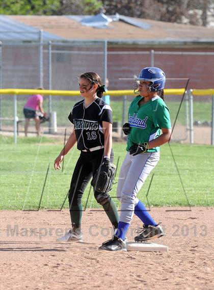 Thumbnail 2 in Highland @ Tehachapi photogallery.