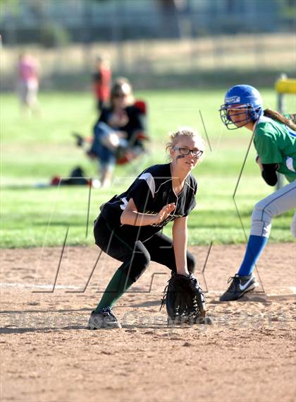 Thumbnail 2 in Highland @ Tehachapi photogallery.