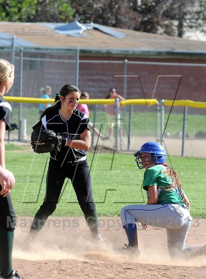 Thumbnail 2 in Highland @ Tehachapi photogallery.