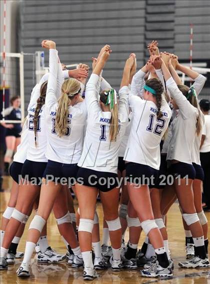 Thumbnail 2 in Kamehameha vs. La Costa Canyon (Durango Fall Classic) photogallery.