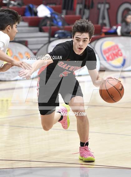 Thumbnail 1 in Oakwood vs. Dana Hills (Rancho Mirage Holiday Invitational) photogallery.