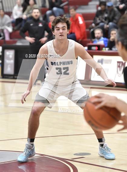 Thumbnail 3 in Oakwood vs. Dana Hills (Rancho Mirage Holiday Invitational) photogallery.