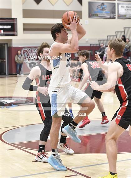 Thumbnail 1 in Oakwood vs. Dana Hills (Rancho Mirage Holiday Invitational) photogallery.