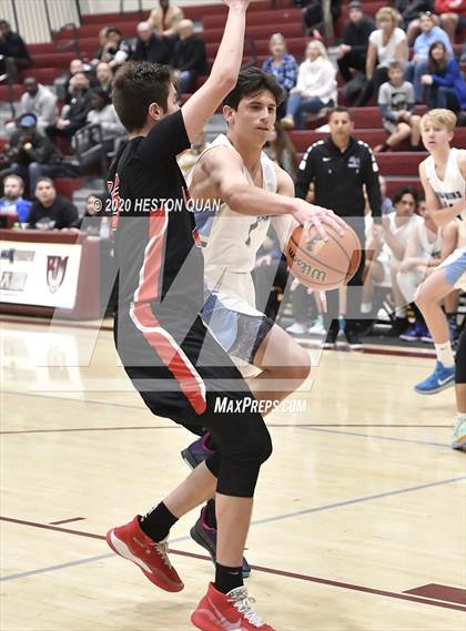 Thumbnail 2 in Oakwood vs. Dana Hills (Rancho Mirage Holiday Invitational) photogallery.