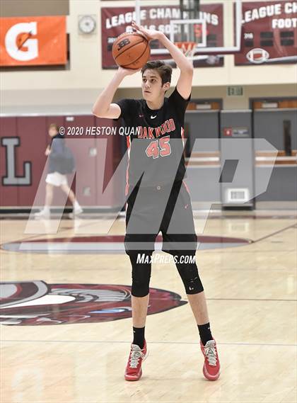 Thumbnail 1 in Oakwood vs. Dana Hills (Rancho Mirage Holiday Invitational) photogallery.