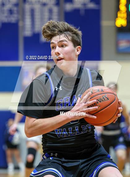Thumbnail 2 in Grain Valley vs Platte County - Sonic Showdown photogallery.