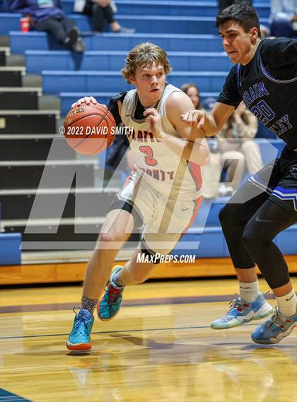 Thumbnail 2 in Grain Valley vs Platte County - Sonic Showdown photogallery.