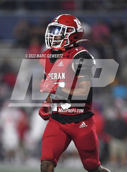 Thumbnail 2 in Mater Dei @ Orange Lutheran photogallery.