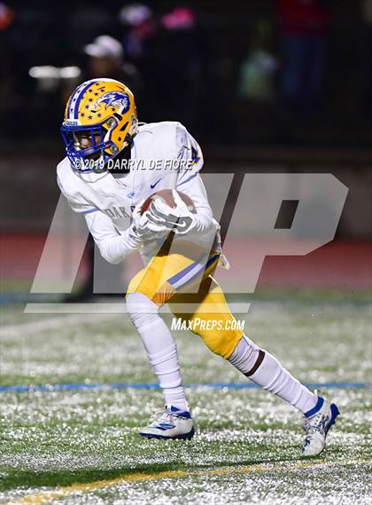 Thumbnail 3 in Los Gatos vs. Oak Grove (CIF CCS D2 Final) photogallery.