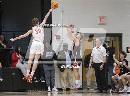 Thumbnail 2 in Glenwood vs. Mt. Zion (IHSA 3A Sectional Final) photogallery.