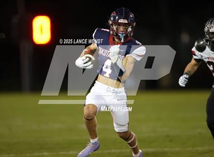 Thumbnail 1 in Pomona @ Dakota Ridge photogallery.