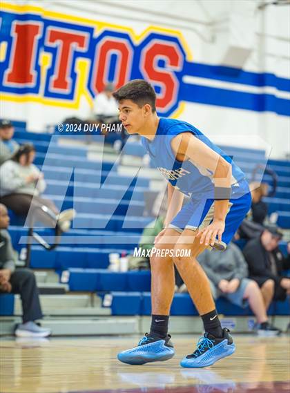 Thumbnail 3 in La Habra VS Servite photogallery.