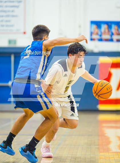 Thumbnail 1 in La Habra VS Servite photogallery.
