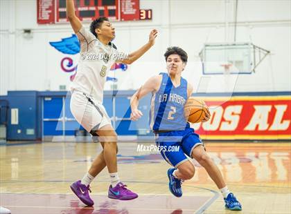 Thumbnail 1 in La Habra VS Servite photogallery.
