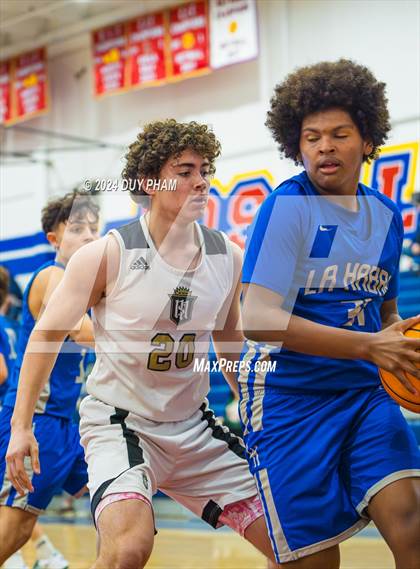 Thumbnail 2 in La Habra VS Servite photogallery.