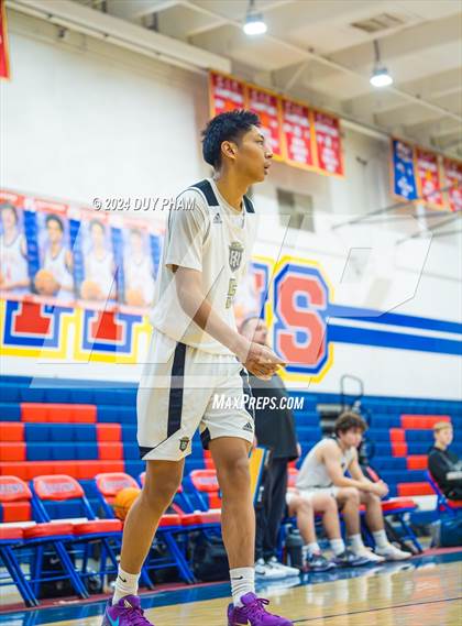 Thumbnail 3 in La Habra VS Servite photogallery.