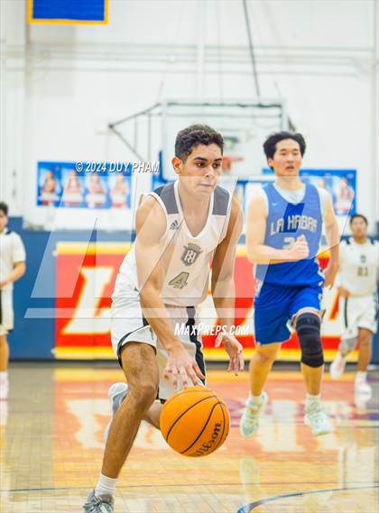 Thumbnail 2 in La Habra VS Servite photogallery.