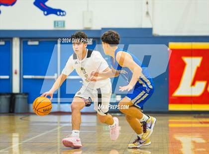 Thumbnail 2 in La Habra VS Servite photogallery.